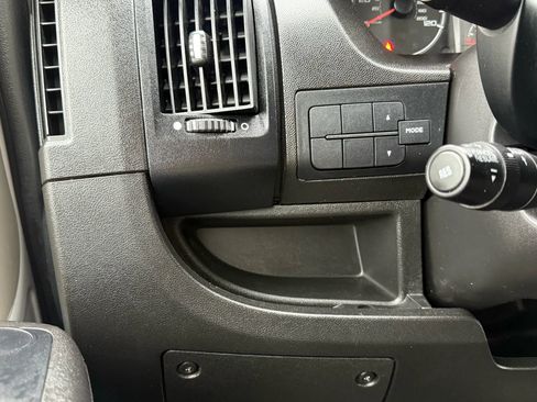 Used 2020 RAM ProMaster 2500 image 20