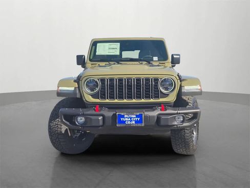 New 2025 Jeep Gladiator Rubicon image 2
