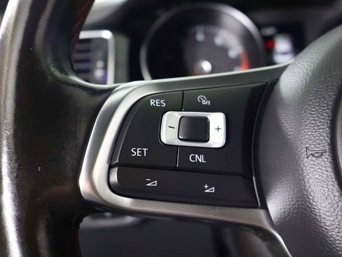 Used 2017 Volkswagen Jetta GLI image 43