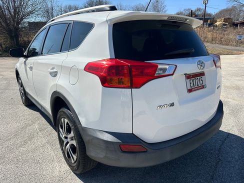 Used 2014 Toyota RAV4 LE image 3