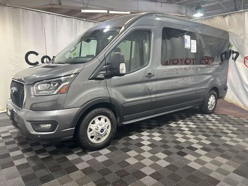 Used 2023 Ford Transit 350 XLT image 3