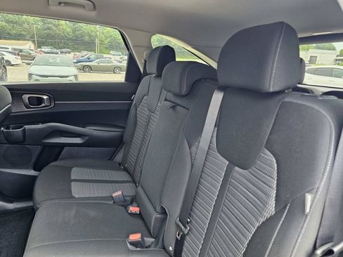 Used 2026 Kia Sorento LX FWD image 53