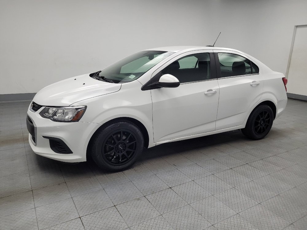 Used 2020 Chevrolet Sonic LT w/ Convenience Package FWD image 2