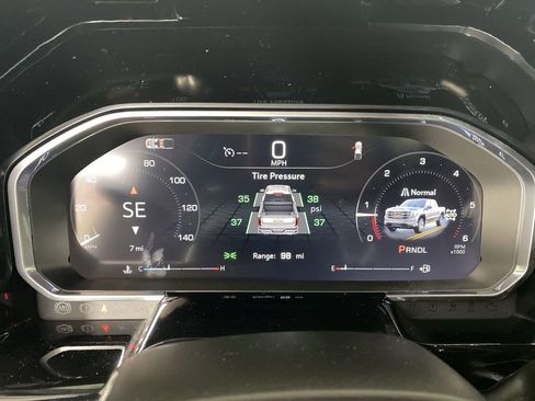 New 2026 GMC Sierra 1500 SLE image 13