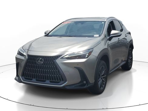 Used 2022 Lexus NX 250 FWD image 3