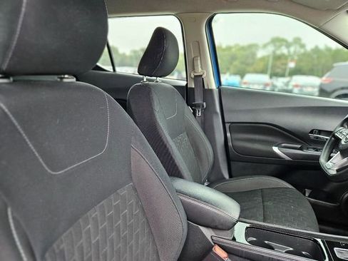 Certified 2024 Nissan Kicks SV image 14