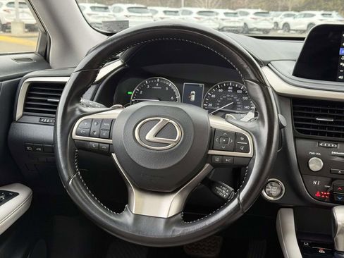 Used 2021 Lexus RX 350L Premium w/ Premium Package image 9
