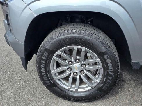 Certified 2023 Chevrolet Colorado LT RWD image 12