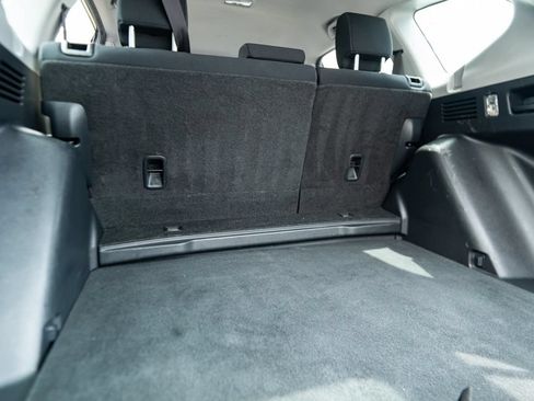 Used 2018 Honda CR-V LX image 23
