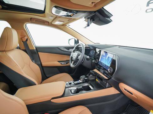 New 2026 Lexus NX 350 AWD image 18
