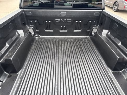 New 2026 GMC Canyon Elevation w/ Convenience Package image 21