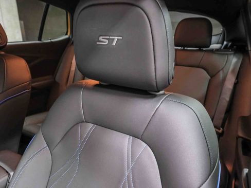 Used 2024 Buick Envista Sport Touring w/ Convenience I Package image 18