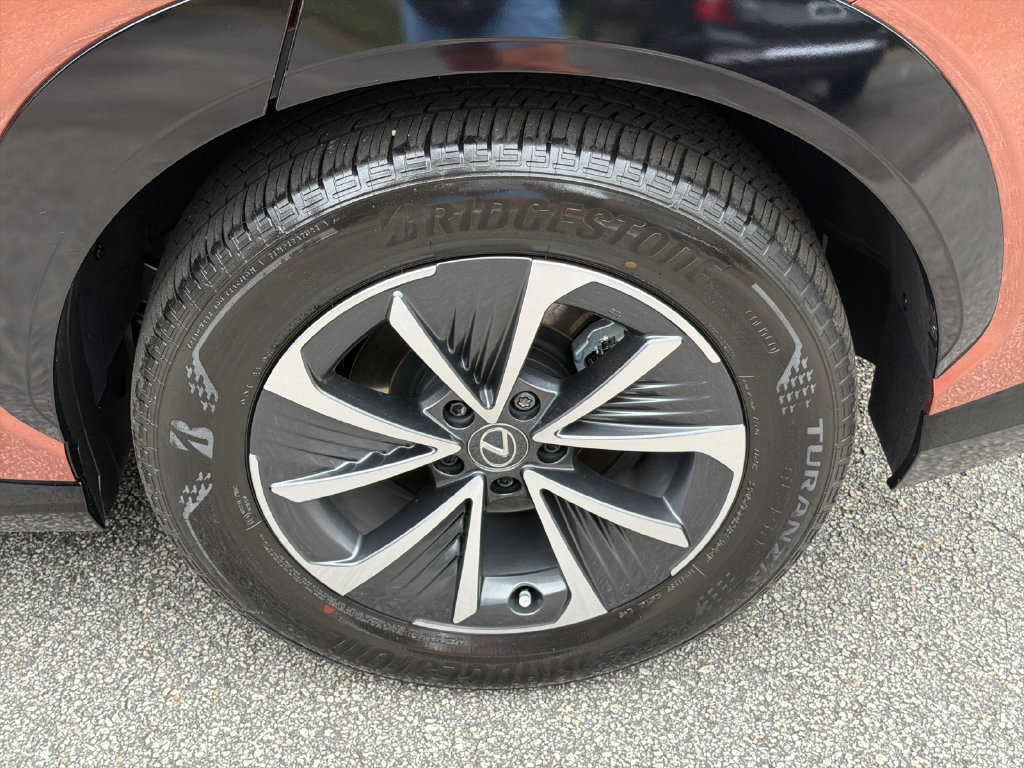 Used 2024 Lexus RZ 300e Premium w/ Accessory Package (Z1) FWD image 19