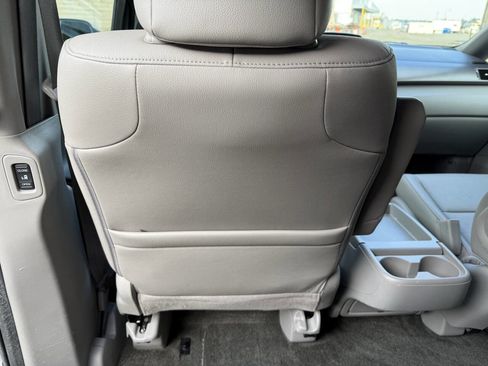 Used 2016 Honda Odyssey EX-L image 62