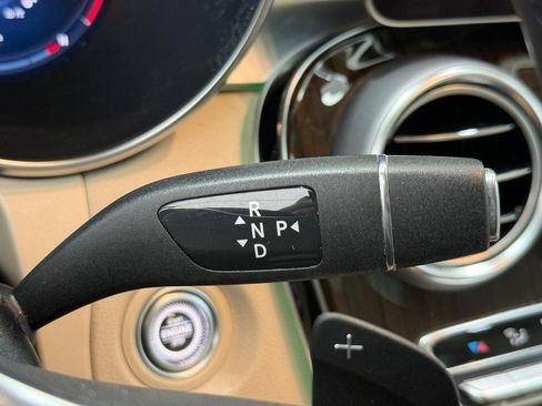 Certified 2022 Mercedes-Benz GLC 300 4MATIC w/ Multimedia Package Lite image 16