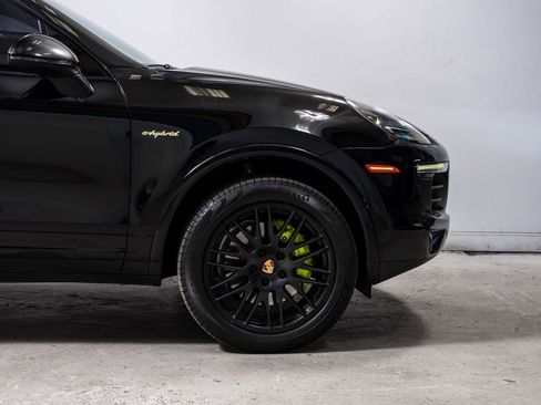 Used 2017 Porsche Cayenne S AWD/4WD image 12