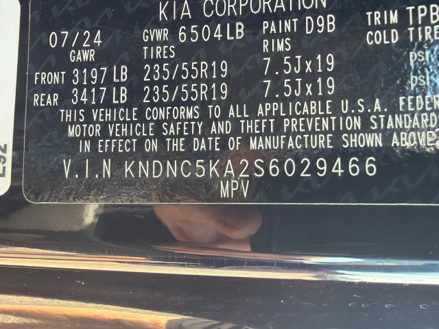 Used 2025 Kia Carnival EX FWD image 33