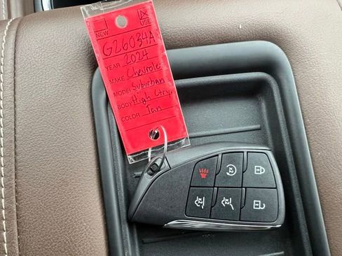 Used 2024 Chevrolet Suburban High Country image 45