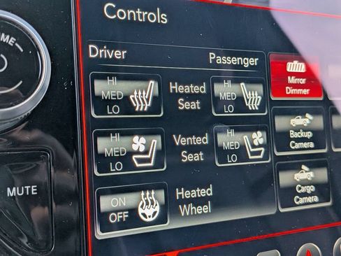 Used 2019 RAM 2500 Laramie AWD/4WD image 21