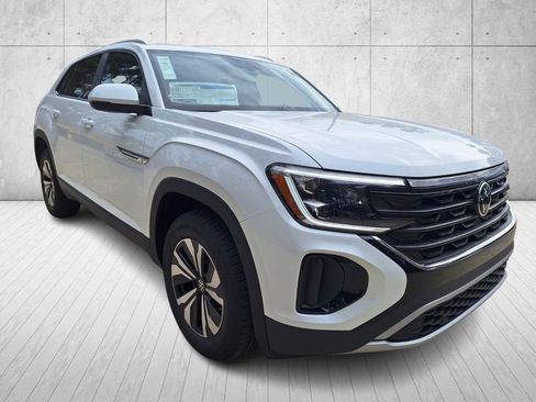 New 2026 Volkswagen Atlas Cross Sport SE image 7