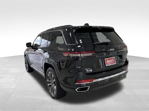 Used 2024 Jeep Grand Cherokee Overland w/ Advanced Protech Group III AWD/4WD image 8