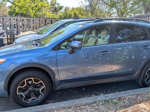Used 2015 Subaru Crosstrek 2.0i Premium w/ Moonroof Package AWD/4WD image 3