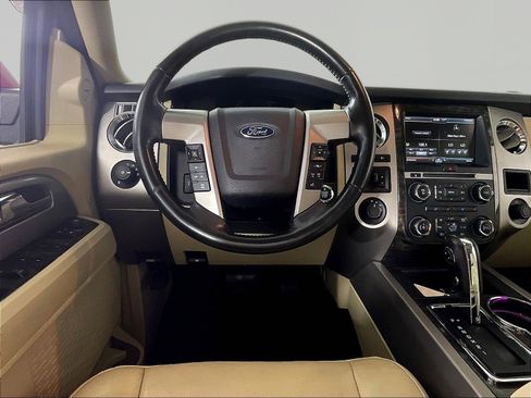 Used 2015 Ford Expedition EL Limited w/ Equipment Group 301A AWD/4WD image 11