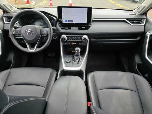 Used 2023 Toyota RAV4 XLE Premium AWD/4WD image 18