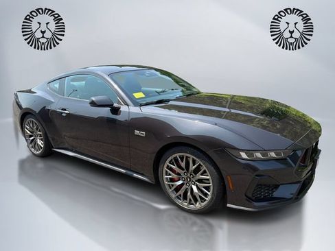 Certified 2024 Ford Mustang GT Premium RWD image 3