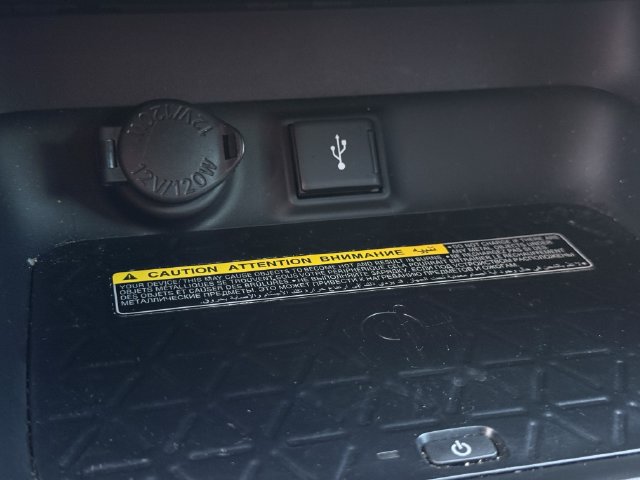 Used 2021 Toyota RAV4 XLE Premium FWD image 23