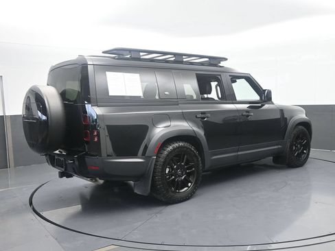 Used 2023 Land Rover Defender 130 SE AWD/4WD image 6