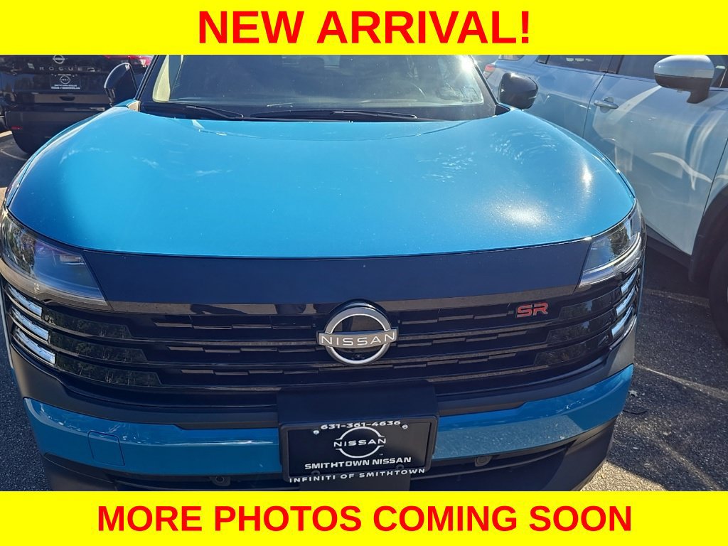 Used 2025 Nissan Kicks SR AWD/4WD image 4