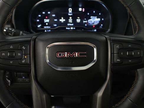 Used 2023 GMC Yukon AT4 w/ Technology Package image 15