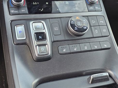 Certified 2025 Hyundai Palisade Calligraphy image 24