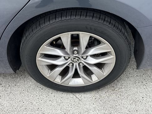 Used 2021 Toyota Avalon XLE image 44