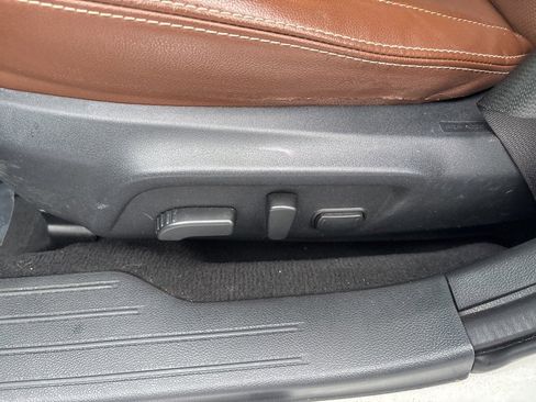 Used 2017 Subaru Outback 2.5i Touring w/ Popular Package #5A image 21