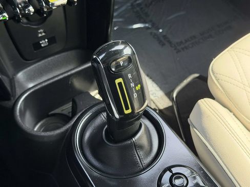 Used 2022 MINI Cooper SE FWD image 6