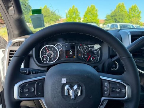 New 2026 RAM 3500 Big Horn AWD/4WD image 17