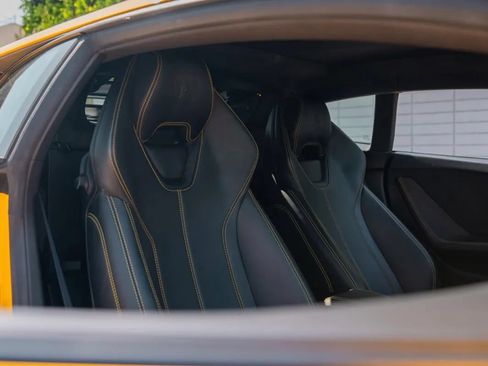 Used 2018 Lamborghini Huracan LP 580-2 RWD image 19