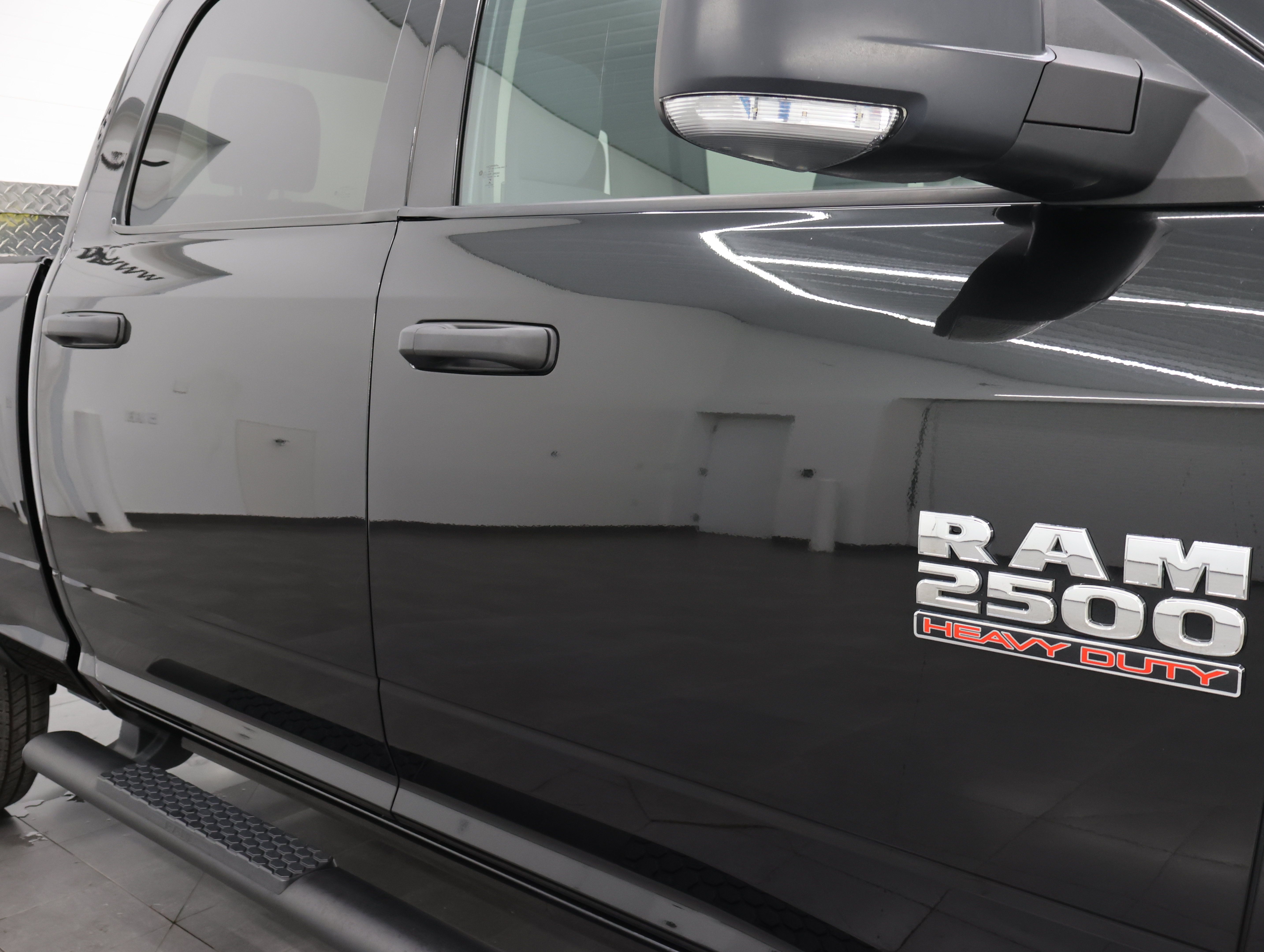 Used 2018 RAM 2500 Tradesman w/ Chrome Appearance Group AWD/4WD image 24