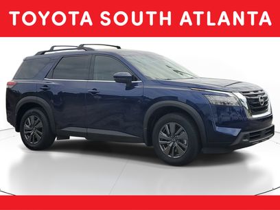 Used 2024 Nissan Pathfinder SV