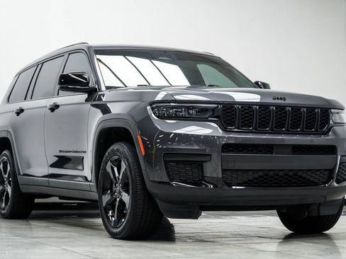 Used 2023 Jeep Grand Cherokee L Laredo AWD/4WD image 4