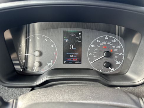 Used 2025 Toyota Corolla SE image 16