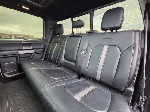 Used 2018 Ford F150 Platinum w/ Equipment Group 701A Luxury image 24