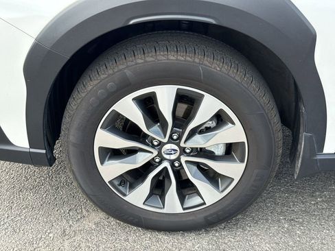 Used 2023 Subaru Outback Touring XT AWD/4WD image 10