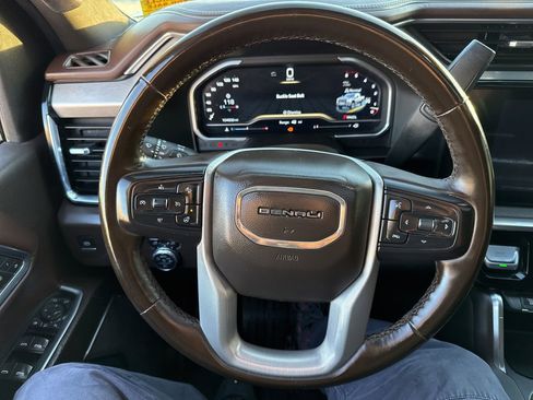 Used 2024 GMC Sierra 2500 Denali w/ Denali Reserve Package image 20
