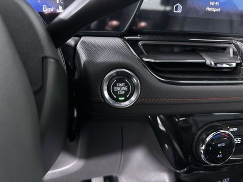 New 2026 Chevrolet TrailBlazer RS w/ Convenience Package AWD/4WD image 17