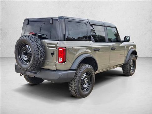 New 2026 Ford Bronco Big Bend image 2