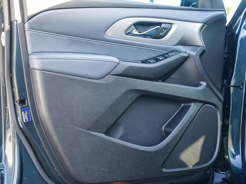 Used 2019 Chevrolet Traverse LT image 24