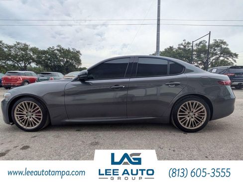 Used 2020 Alfa Romeo Giulia w/ Nero Edizione RWD image 6